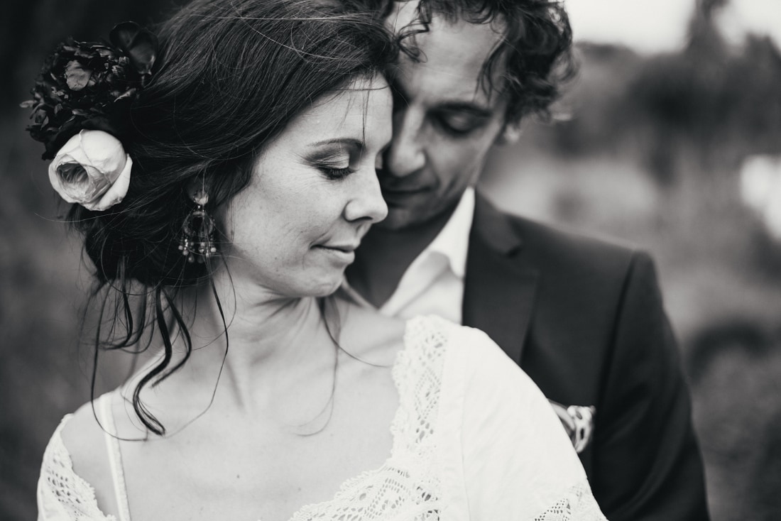 Kim & Paul - Lake Tutira Farm Wedding | www.meredithlord.com