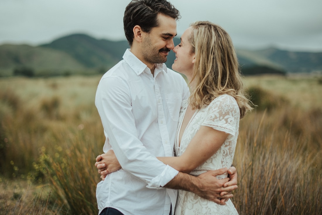 Hannah & Joe - Waimarama Beach, Hawke's Bay Engagement Session | www.meredithlord.com