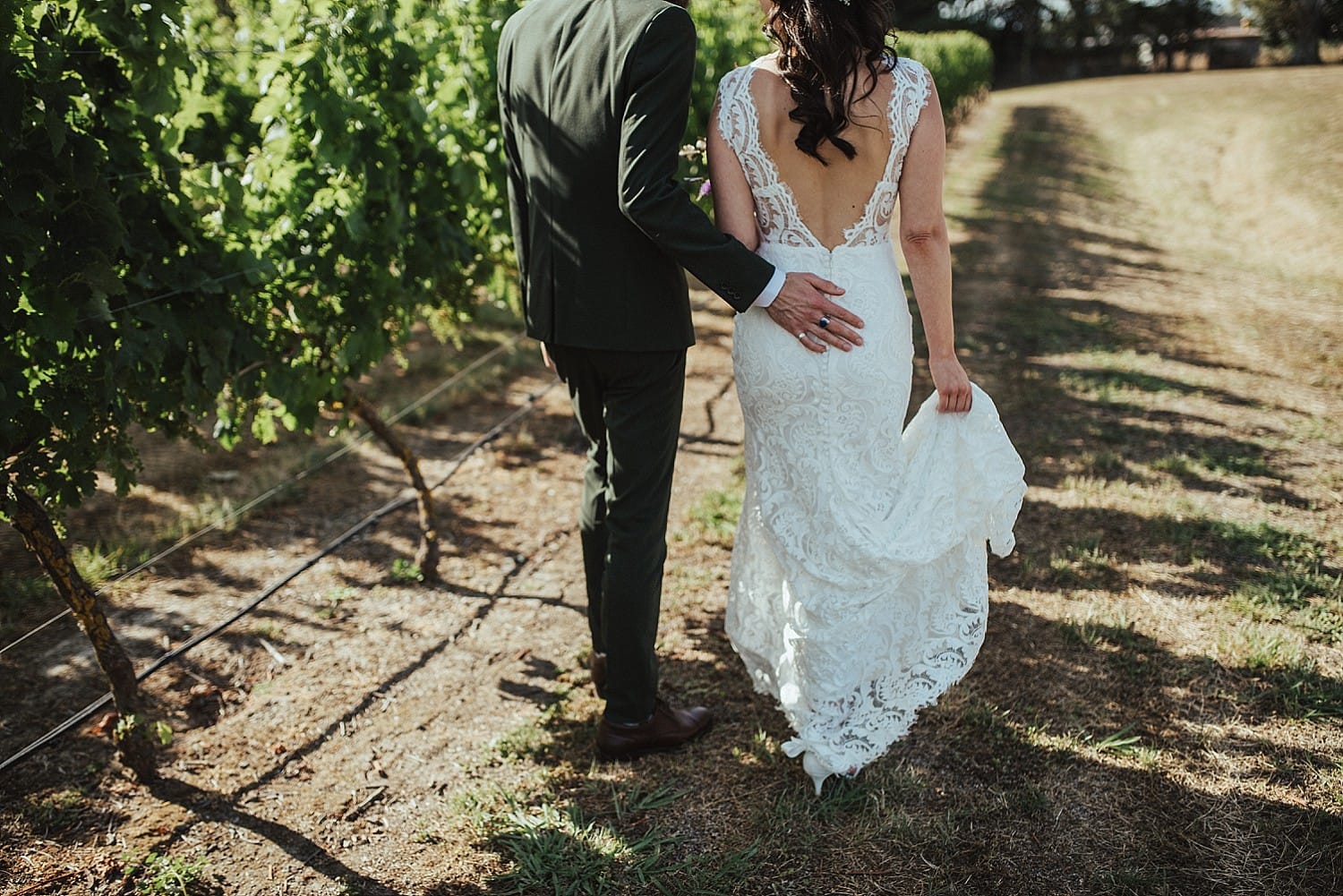 Tash & Matt - Red Barrel Winery Wedding, Hawke's Bay | www.meredithlord.com