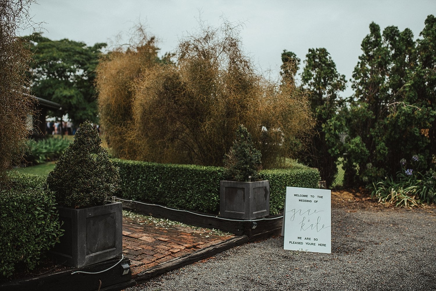 Kate & Grae - Cape Estate, Hawke's Bay | www.meredithlord.com